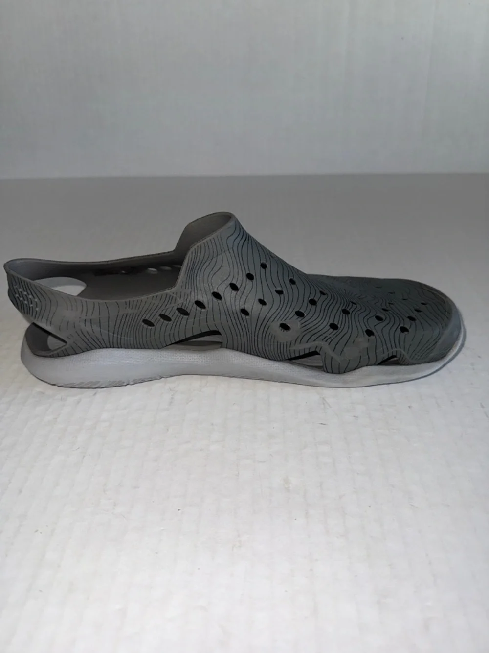 Crocs Swiftwater Graphic Wave Sandals